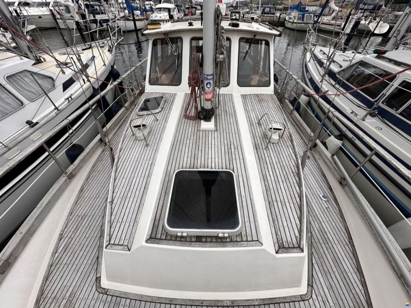 Nauticat 33