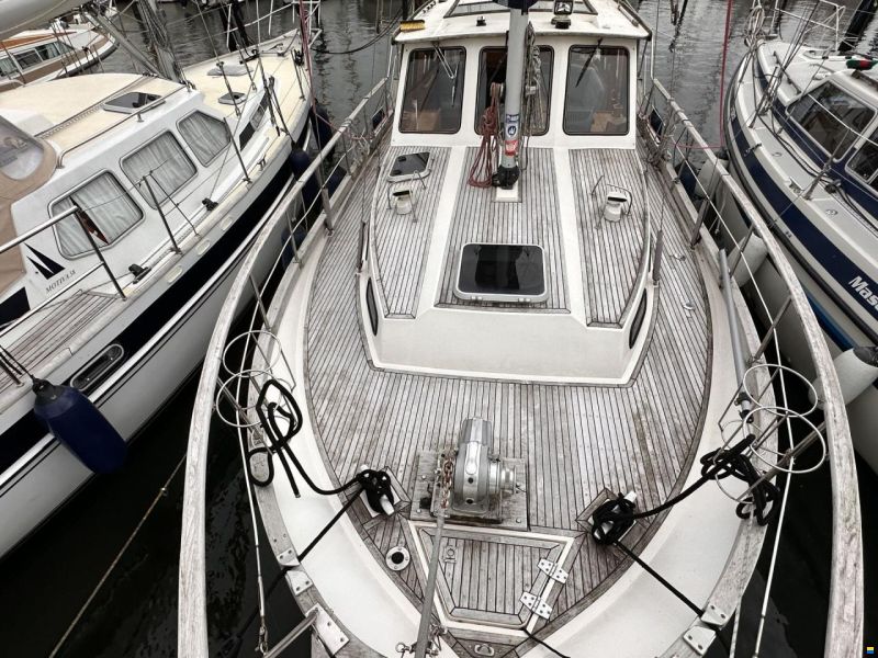 Nauticat 33