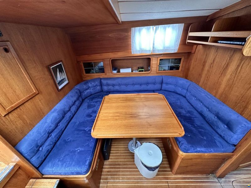 Nauticat 33