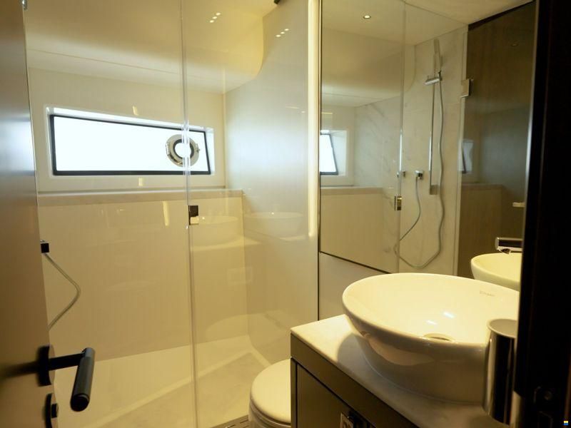 Sunseeker Superhawk 55