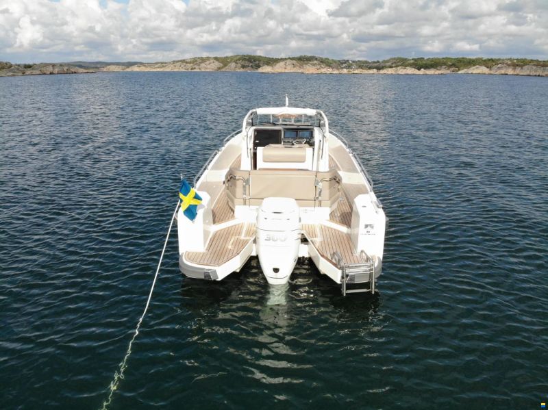 Nimbus Tender 9 T9