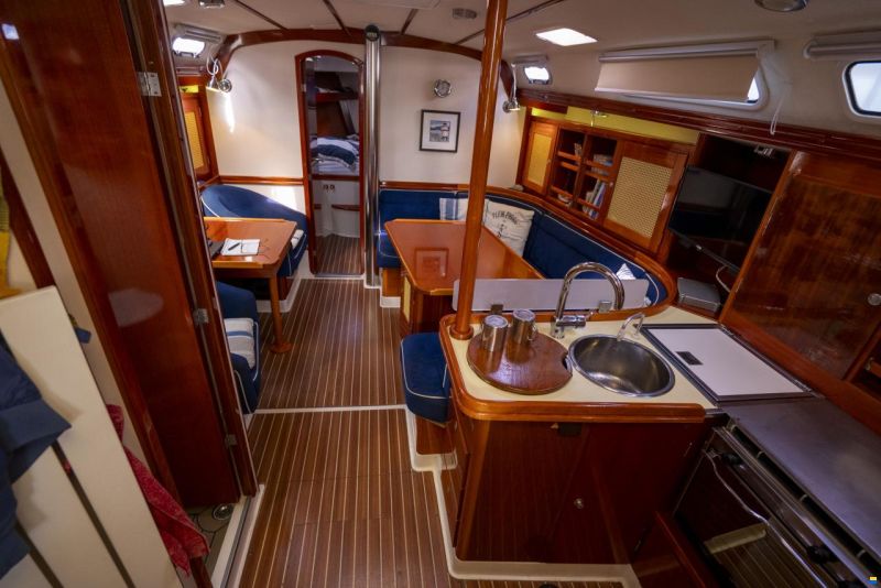 Hanse 411