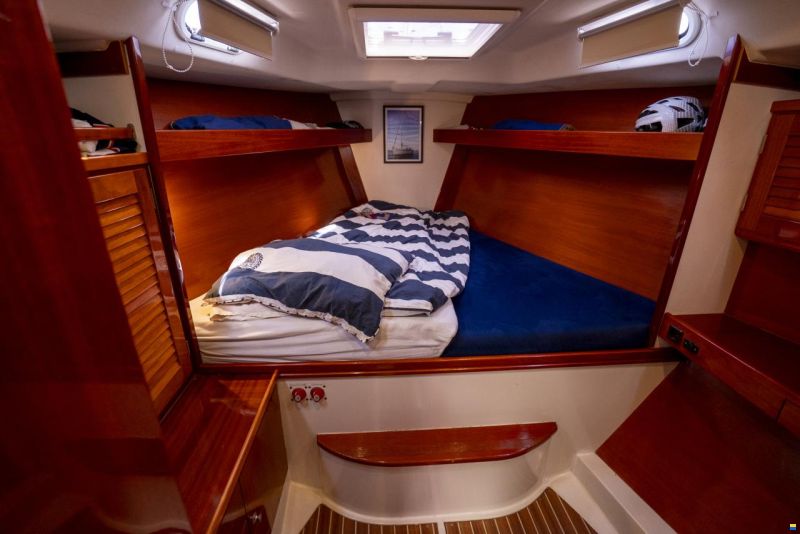 Hanse 411