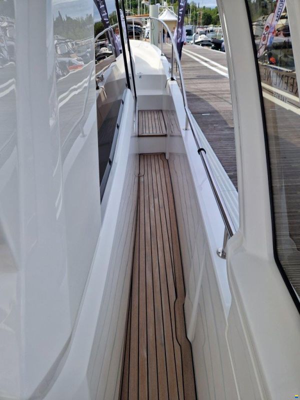 Greenline 39