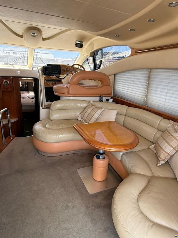 Azimut 42E