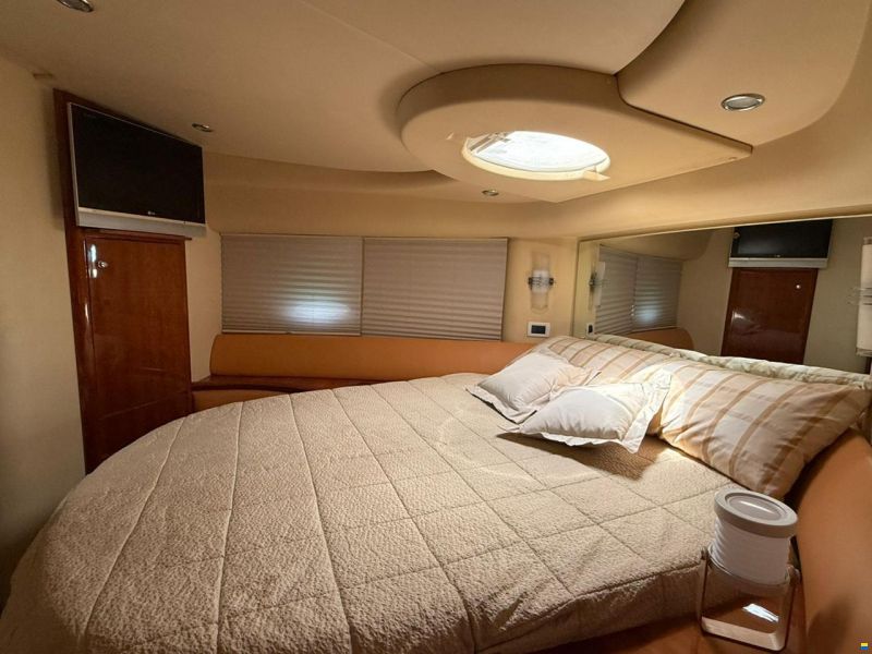 Azimut 42E