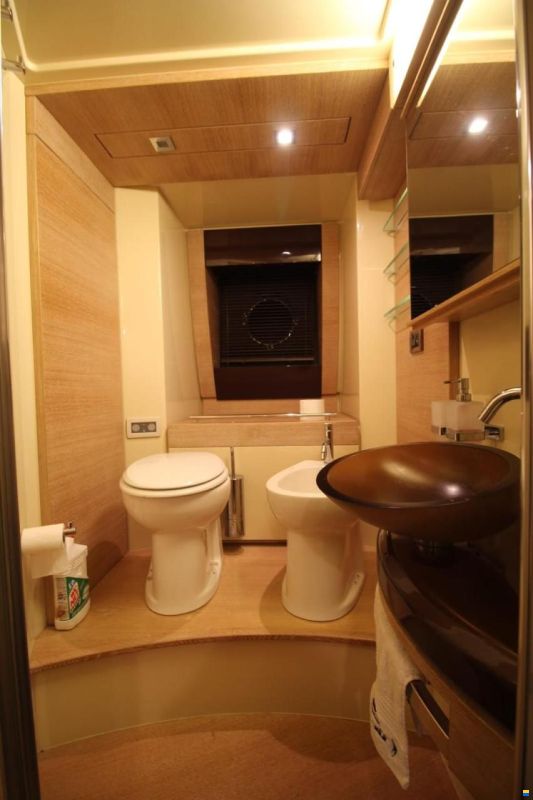 Azimut 58