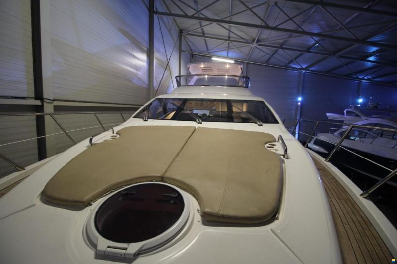 Azimut 58