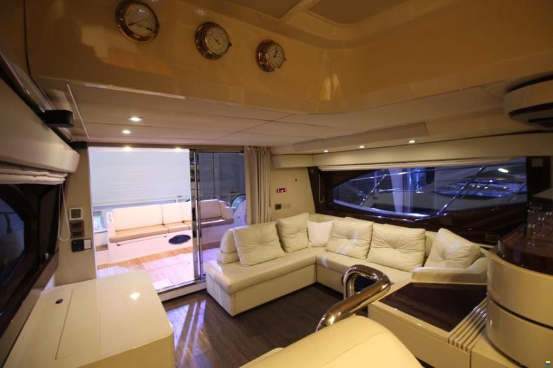 Azimut 58