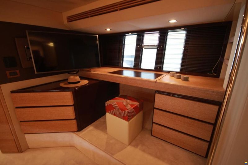 Azimut 58