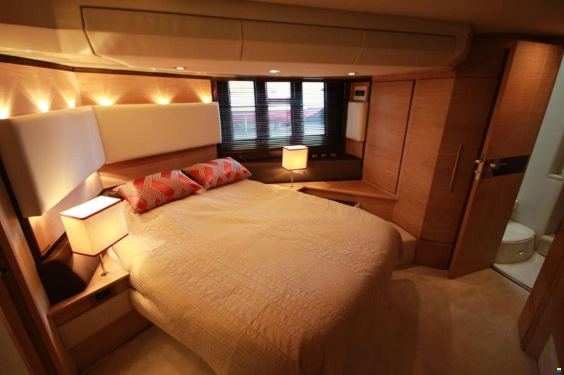 Azimut 58