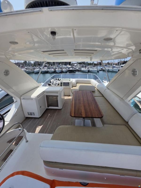 Azimut 58