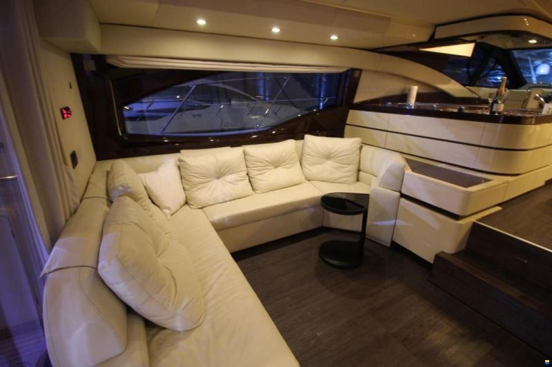 Azimut 58