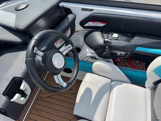 Nautique G25 Coastal