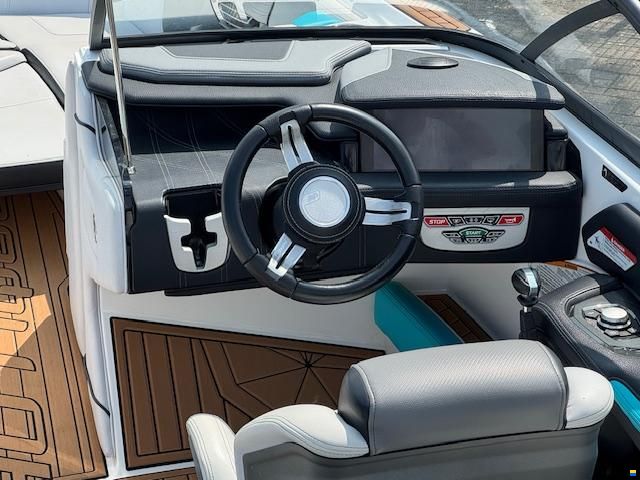 Nautique G25 Coastal
