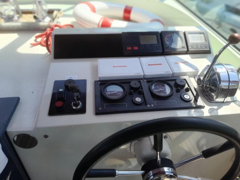 Linssen 400 AC TWIN