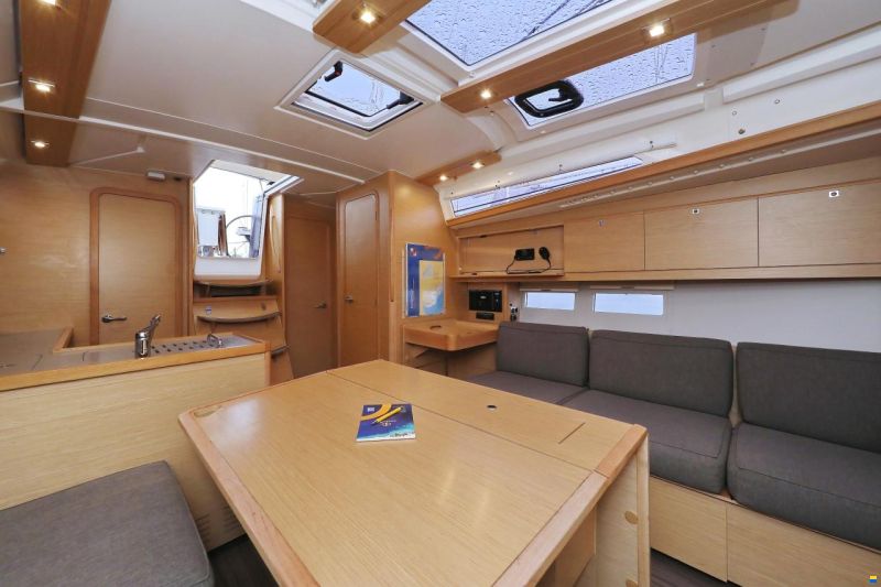 Dufour 390 GL