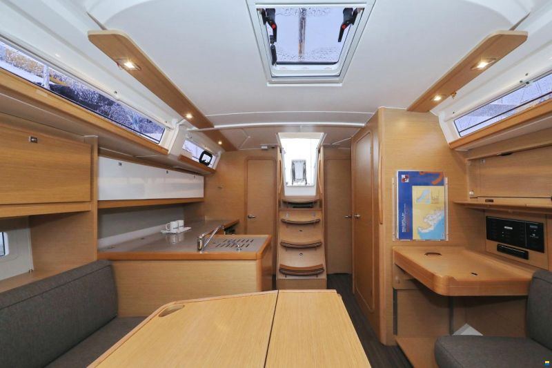 Dufour 390 GL