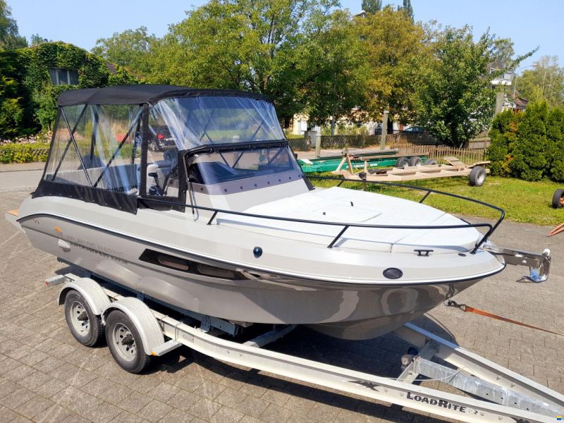 Atlantic Marine Sun Cruiser 630