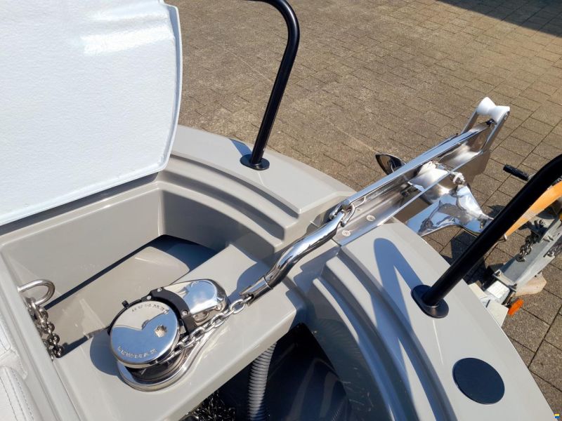 Atlantic Marine Sun Cruiser 630