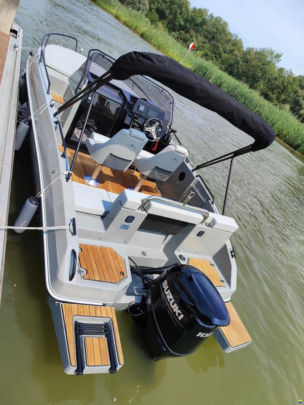 Atlantic Marine Sun Cruiser 630