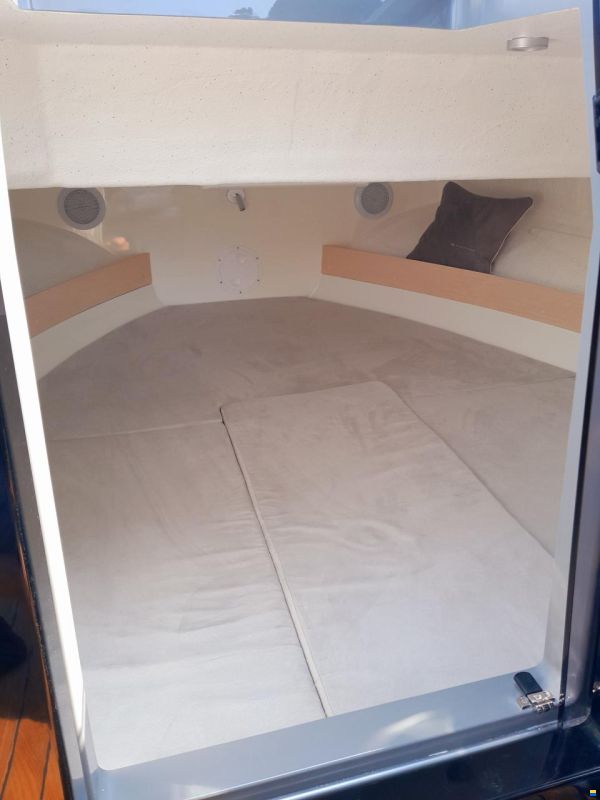 Atlantic Marine Sun Cruiser 630