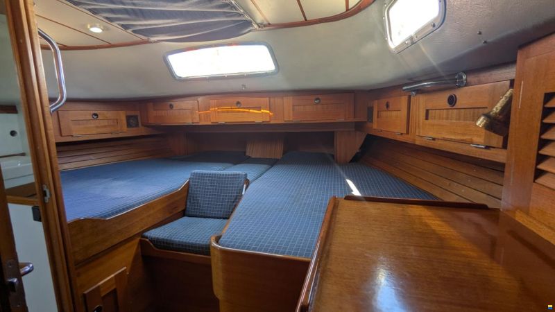 Hallberg-Rassy 42-F