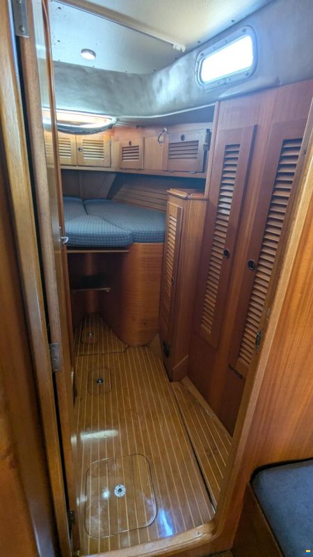 Hallberg-Rassy 42-F