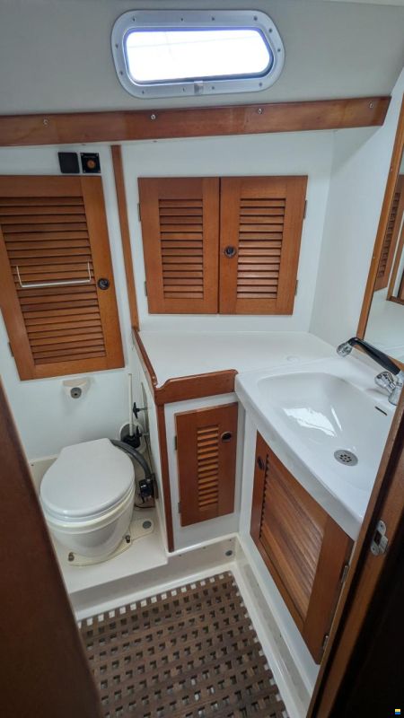 Hallberg-Rassy 42-F