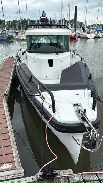 Axopar 28 CABIN BRABUS LINE