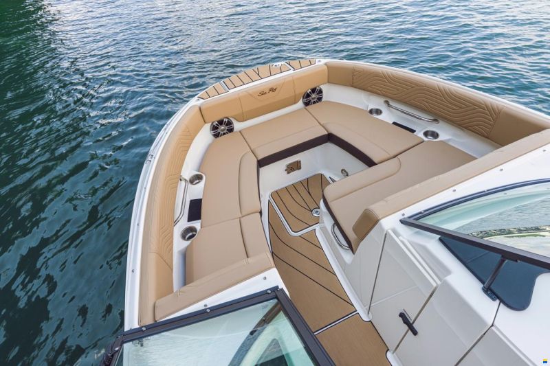 Sea Ray SDX 250 Surf Europe