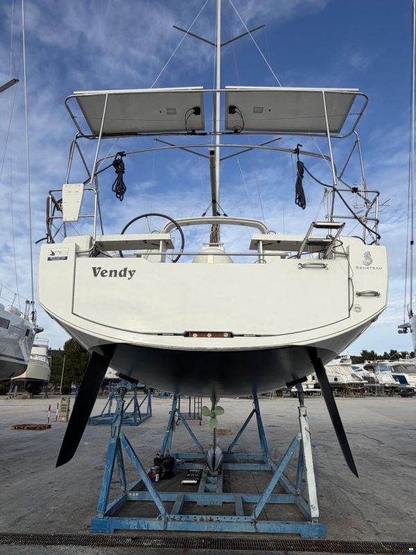 Beneteau Oceanis 35