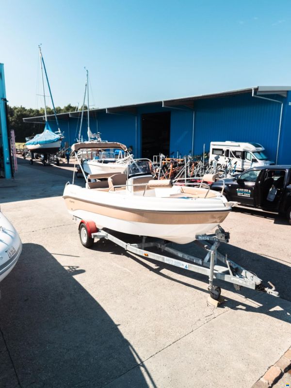 Karel Ithaca 550