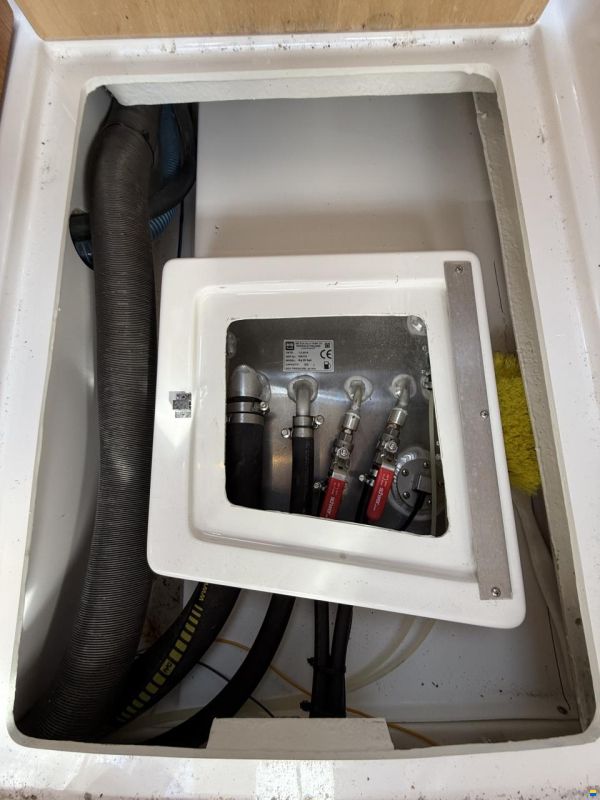 Aquador 27 HT