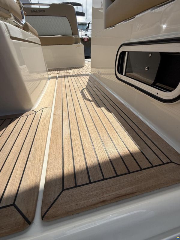 Bayliner Ciera 8