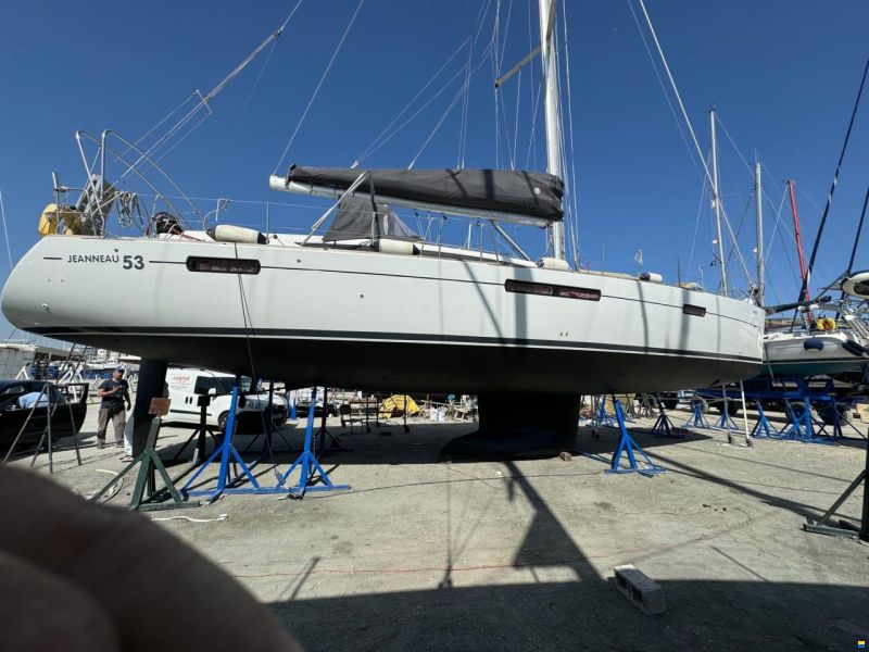 Jeanneau 53
