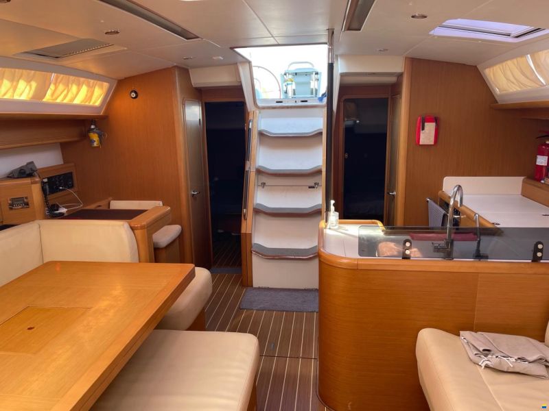 Jeanneau 53