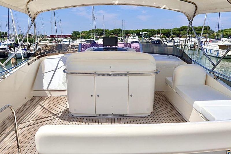 Fairline Squadron 62