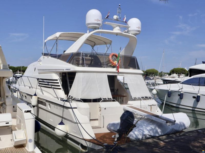 Fairline Squadron 62