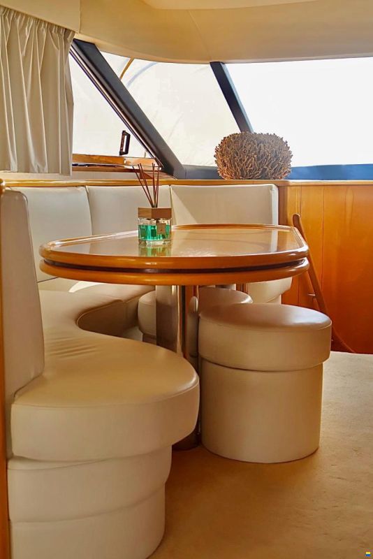 Fairline Squadron 62