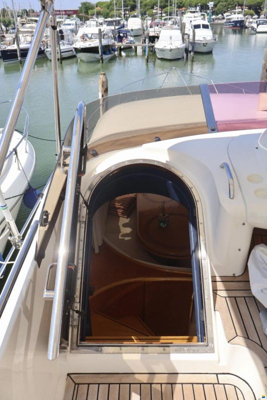 Fairline Squadron 62