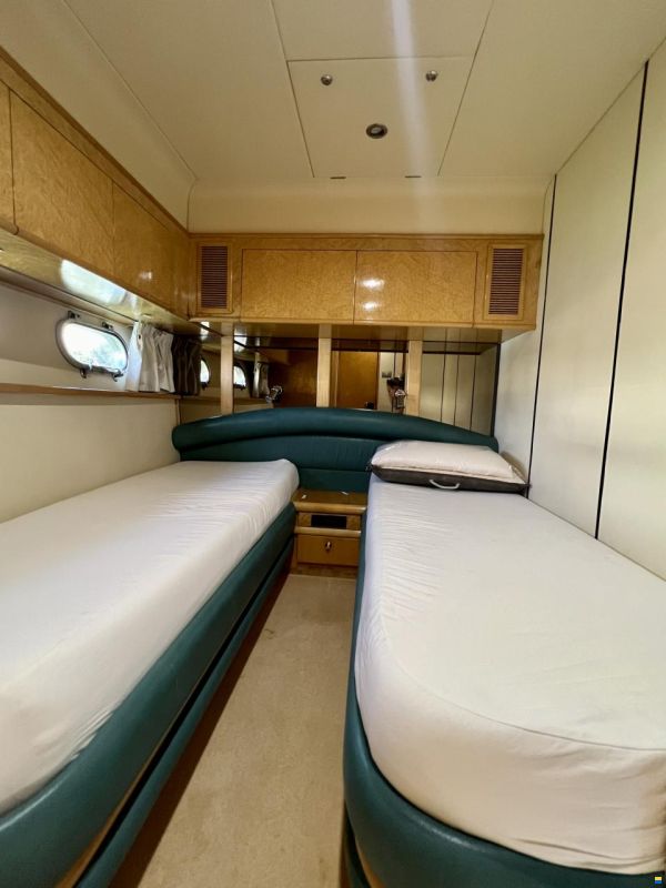 Fairline Squadron 62