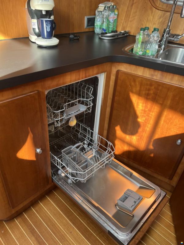Pacific Allure 155