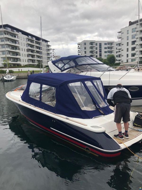 Chris Craft 28 Corsair Heritage (2007)