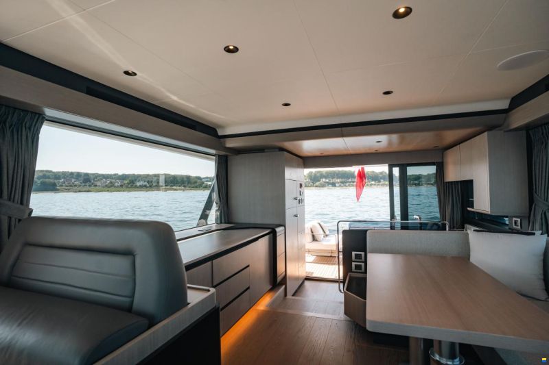 Sirena 48