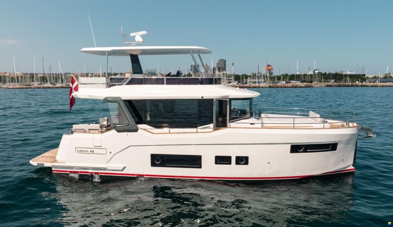 Sirena 48