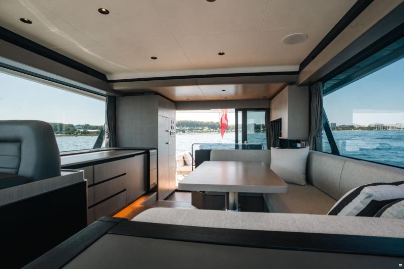 Sirena 48