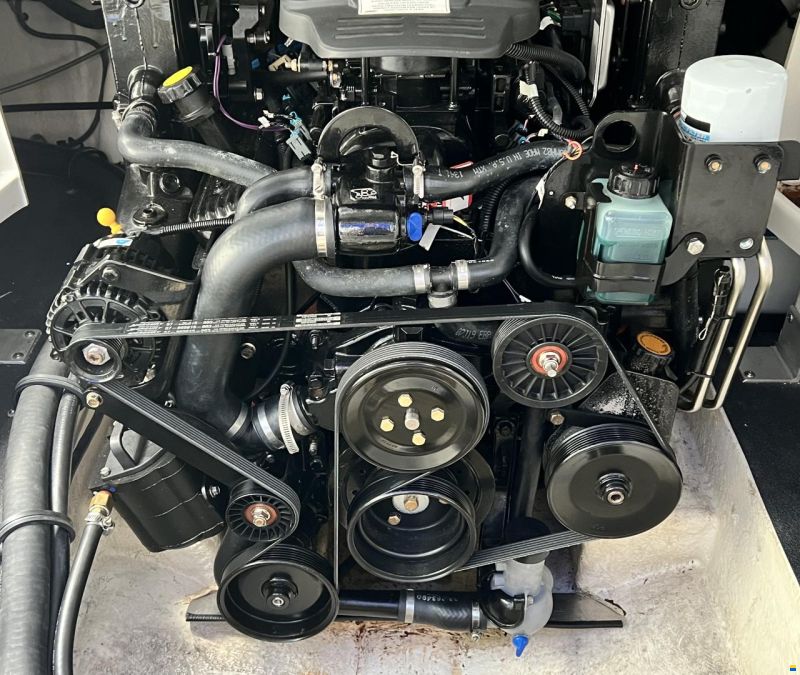 Crownline 230 CCR / 236 SC