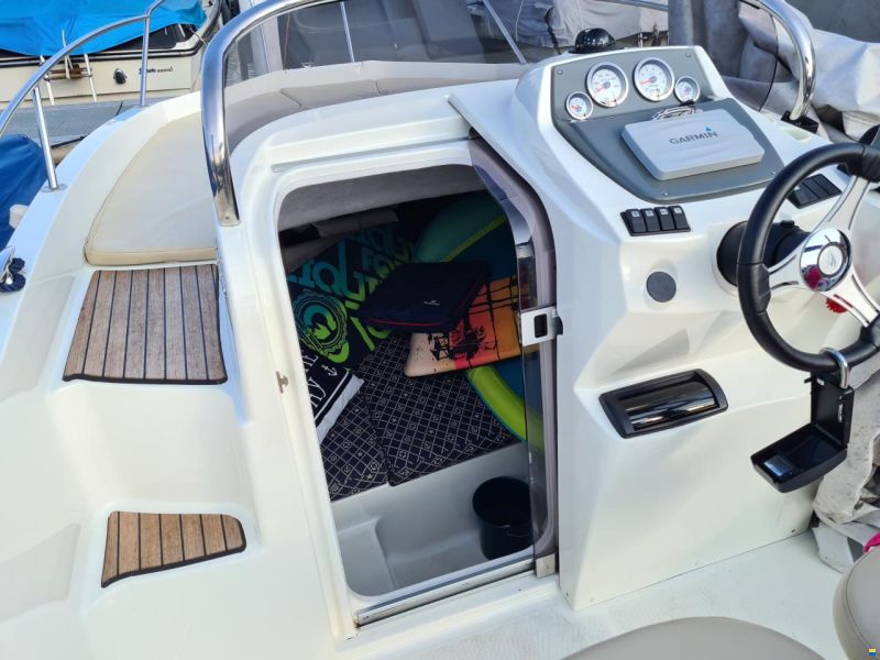 Karnic 2052 Sundeck