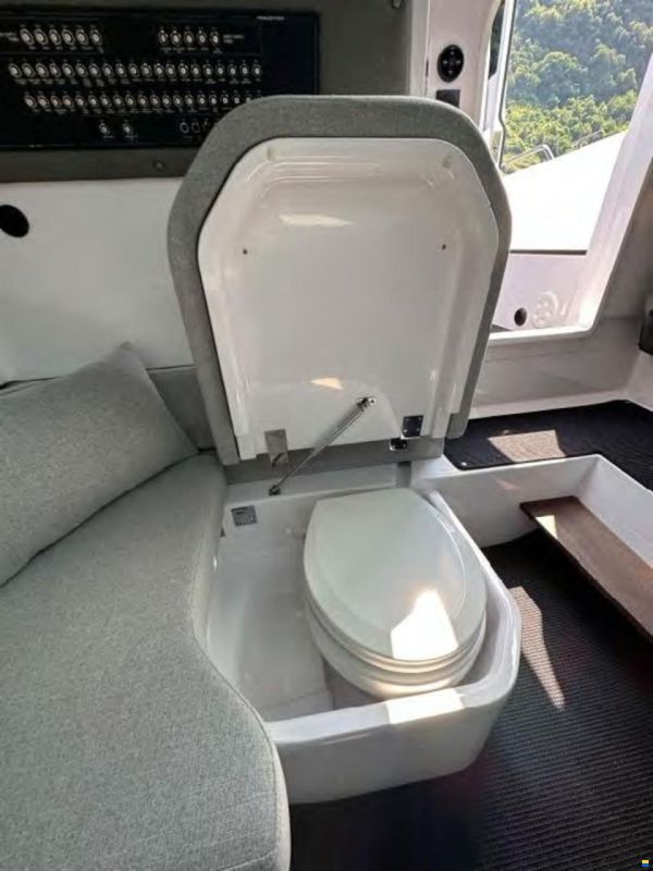 Axopar 37 Cross Cabin BRABUS Line